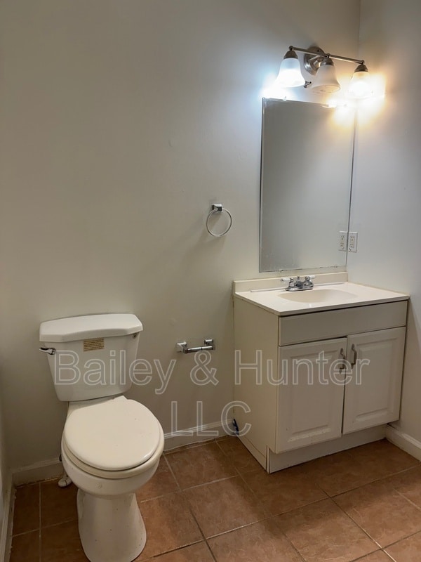 Building Photo - 764 Matilda Pl NW