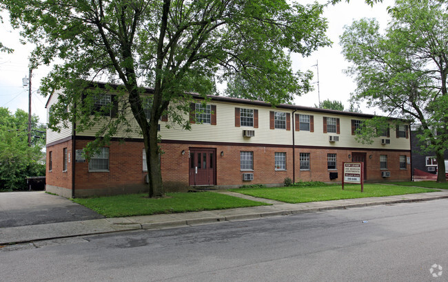 Primary Photo - Continental Court Apartments