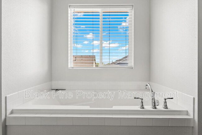 Building Photo - 4443 W Sunny Cove St