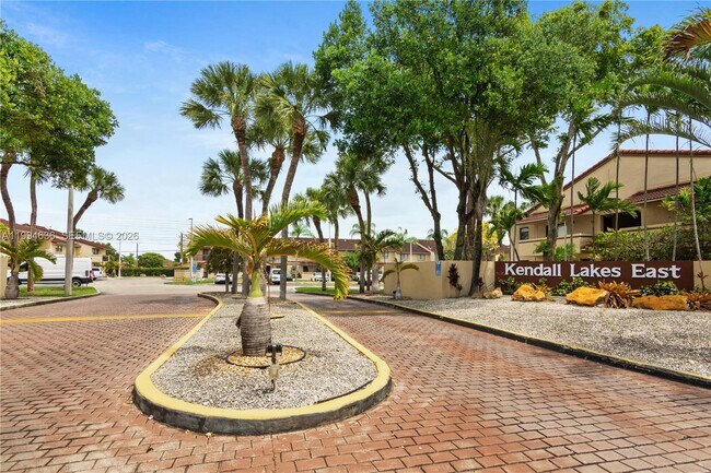 Building Photo - 6316 SW 136th Ct