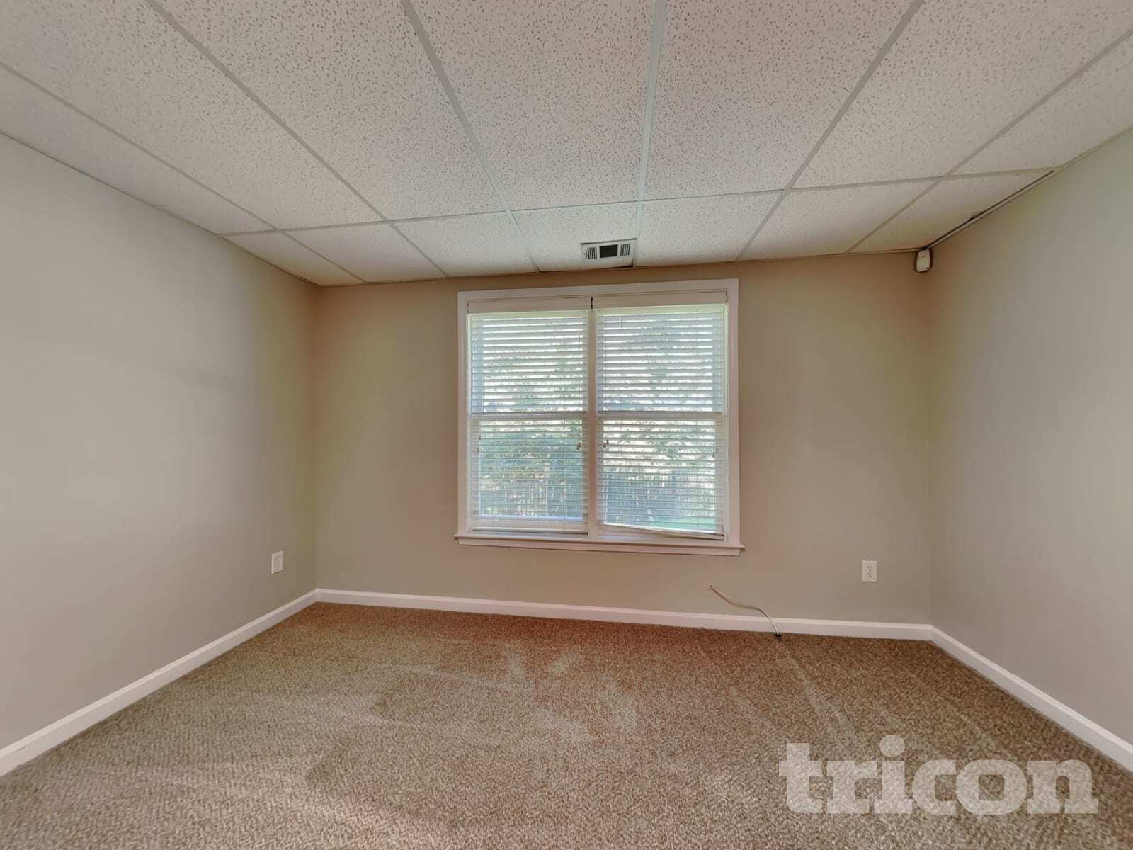 Building Photo - 2205 Washington Dr