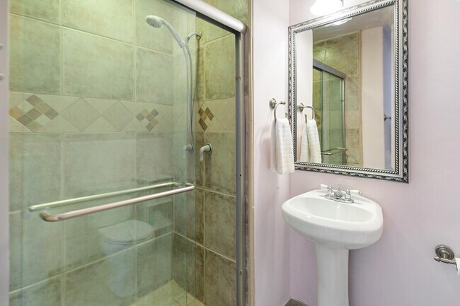 Building Photo - 27687 N Bay Rd