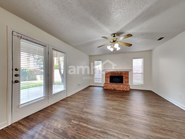 Building Photo - 5412 Big Bend Dr