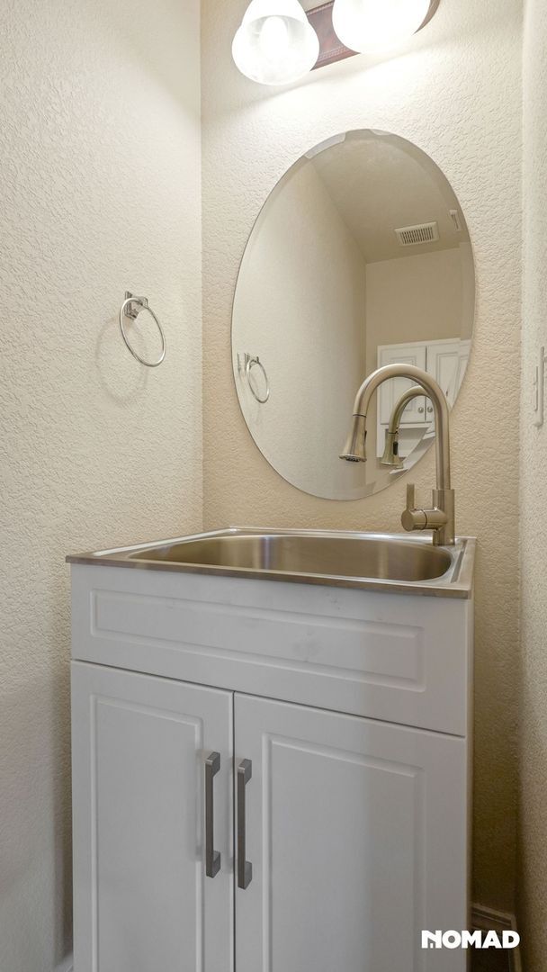 Building Photo - Charming 3BR Townhome in Colorado Springs