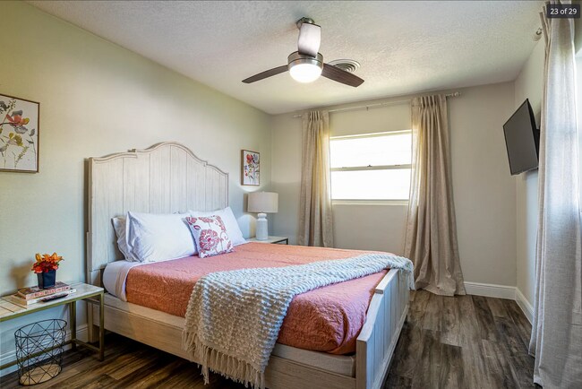 Building Photo - 4112 Dublin St