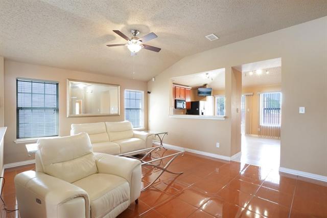 Building Photo - 4721 Sea Ridge Dr
