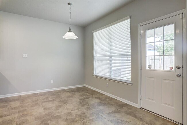 Building Photo - 12331 Crescent Mountain Ln