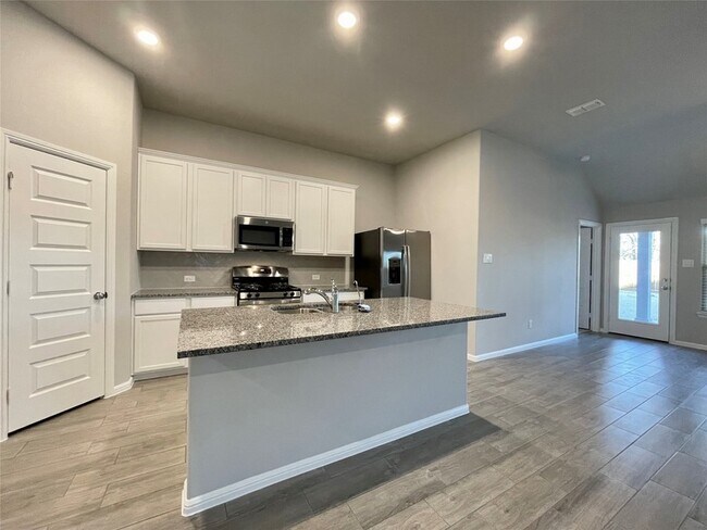 Building Photo - 3316 Coronation Ct