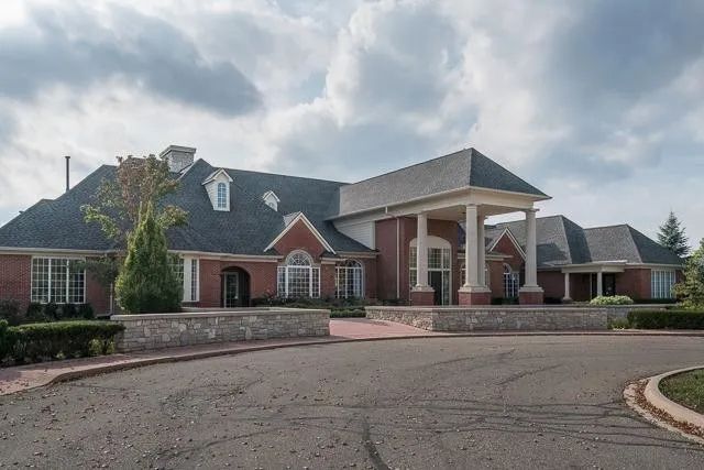 Building Photo - 1622 Commodore Cir