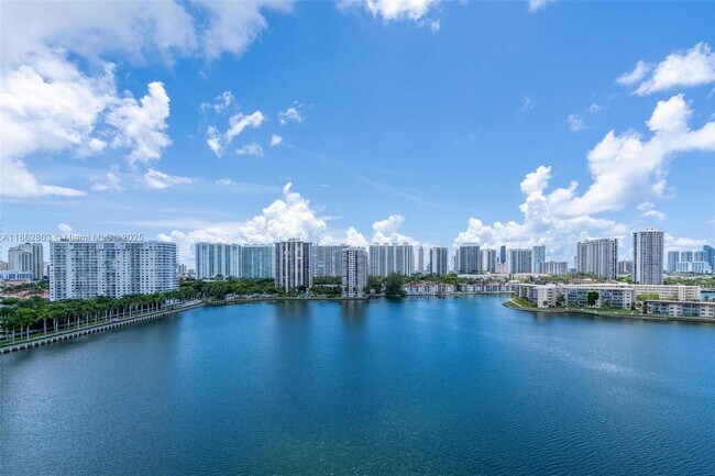 Primary Photo - 18081 Biscayne Blvd