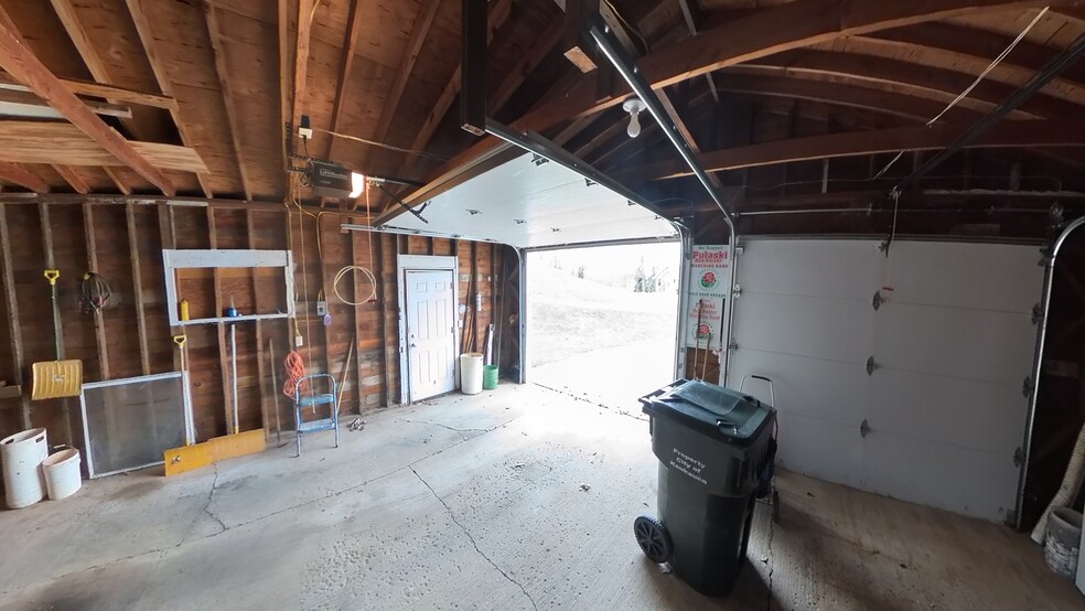 Garage - 230 Canal St