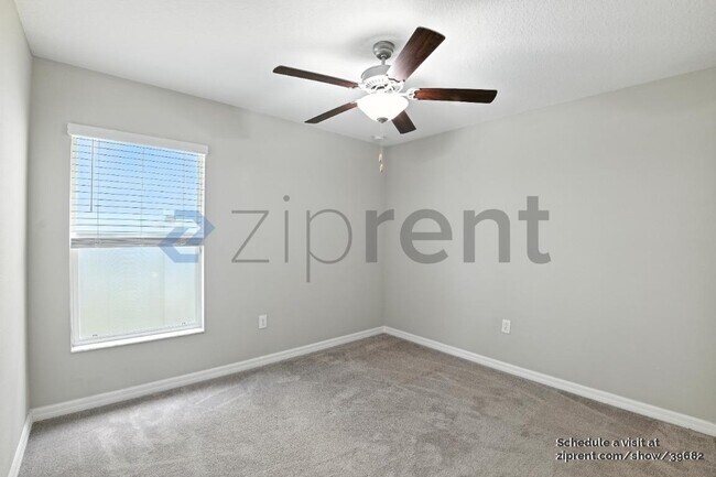 Building Photo - 10382 Blue Plume Ct
