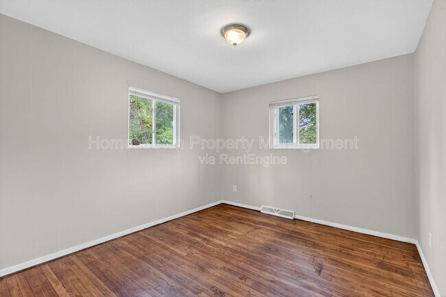 Building Photo - 7507 Blanding Dr