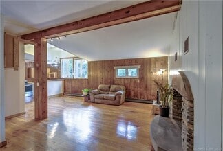 Building Photo - 38 Hawleyville Rd