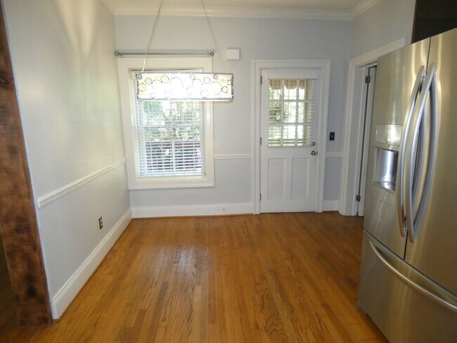 Building Photo - Hidden Gem for Rent in Highland Park!!