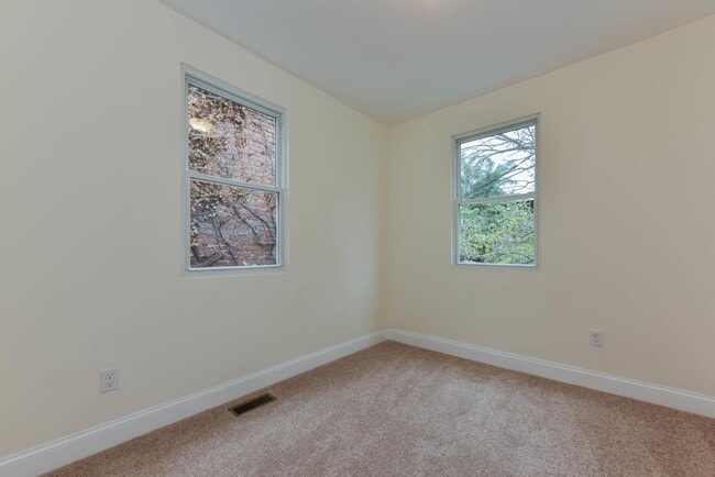 Building Photo - 3108 Brighton St