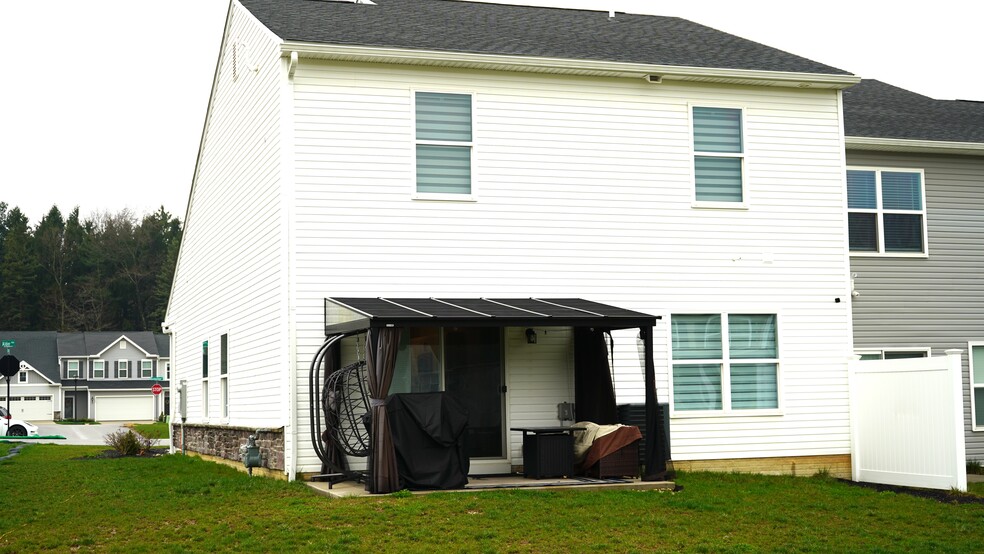 Building Photo - 3443 Alder Ave