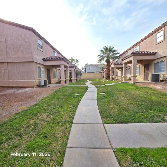 Building Photo - Gorgeous Townhouse for rent!!!