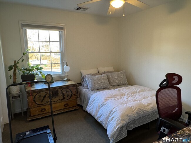 Building Photo - 15 Brookfield Dr