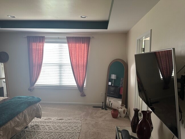Building Photo - 9100 Tamarack Grove Ln