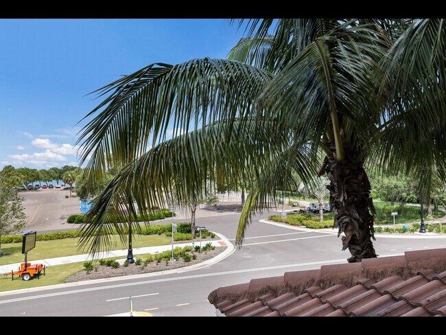 Building Photo - 1064 N Tamiami Trl
