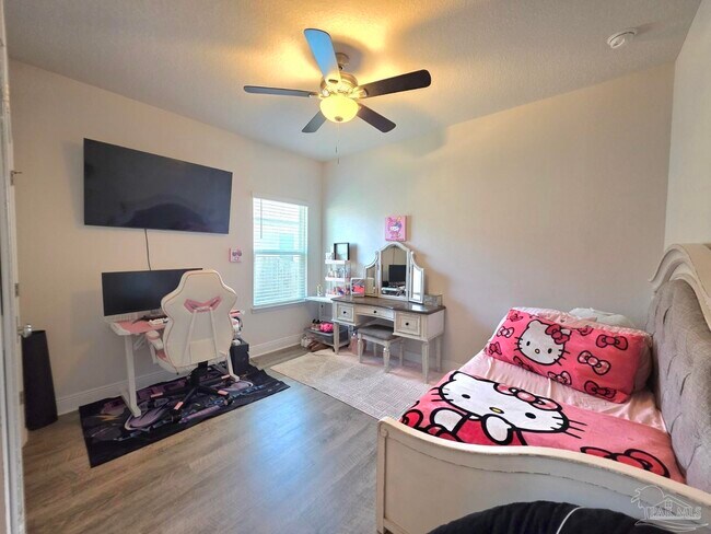 Building Photo - 8055 Silver Maple Dr