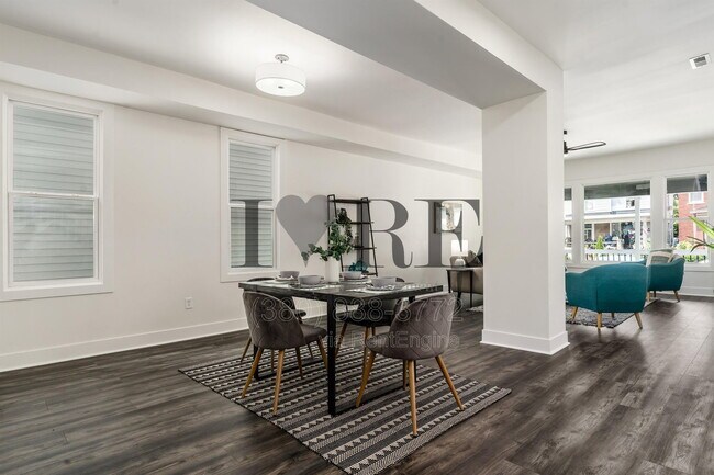 Building Photo - 966 Wilson Ave