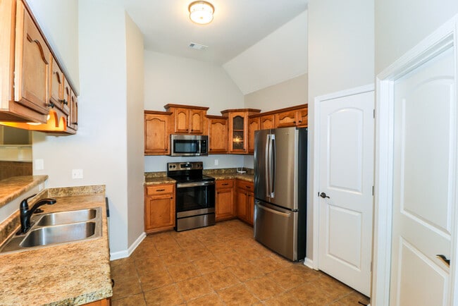 Building Photo - 240 Birch Springs Cove