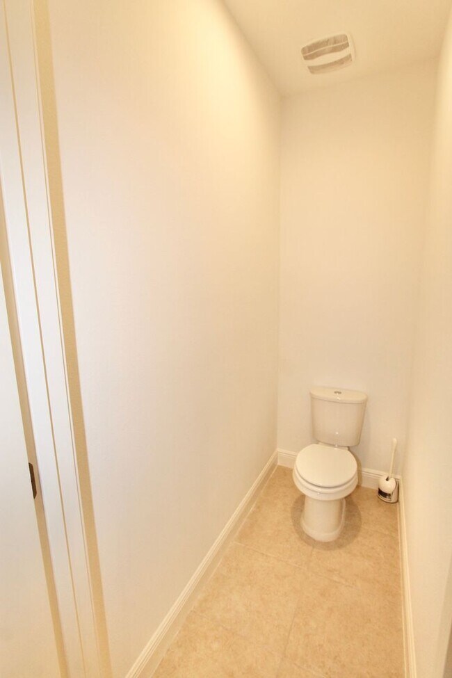 Building Photo - Apopka-Sweetwater Country Club - 3 Bedroom...