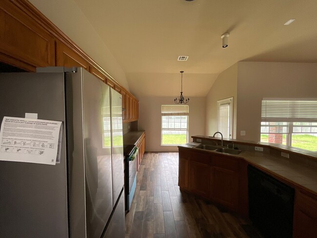 Building Photo - 2321 Berry Ln