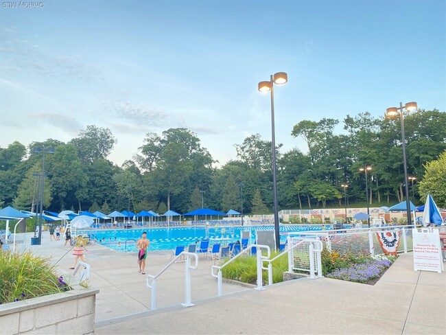 Building Photo - 15 Prospect St