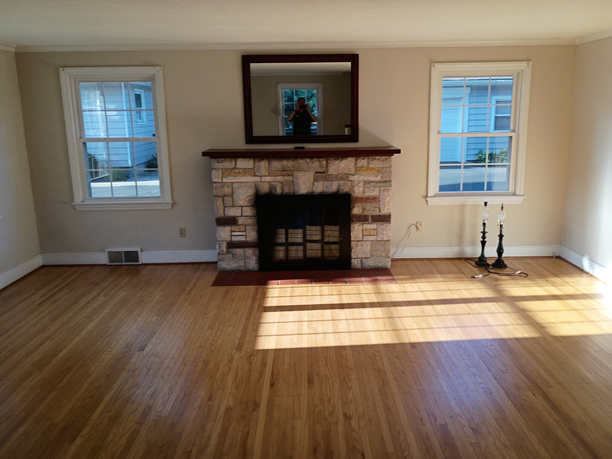 Great Room - 3875 N Buffalo Rd