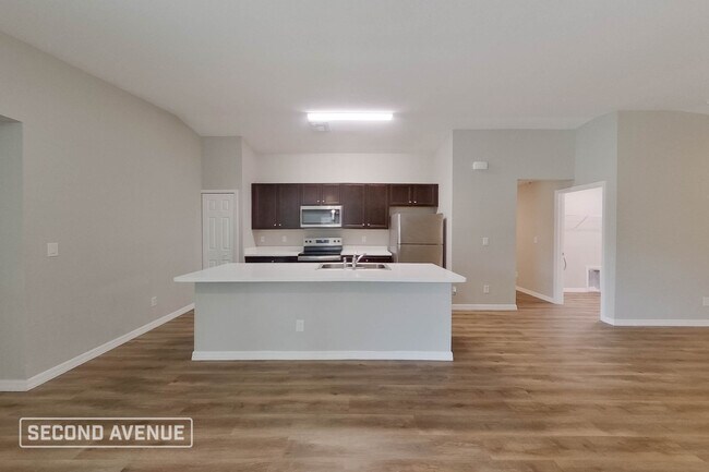 Building Photo - 14051 Canadian Ave