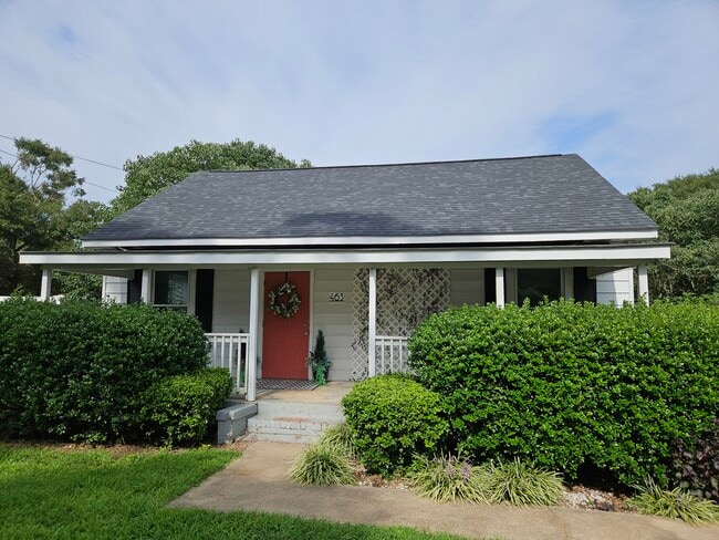 Primary Photo - 463 Berry Rd