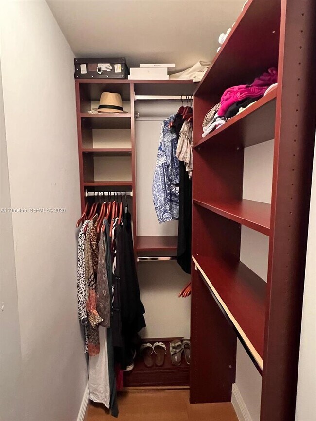 Building Photo - 19955 NE 38th Ct