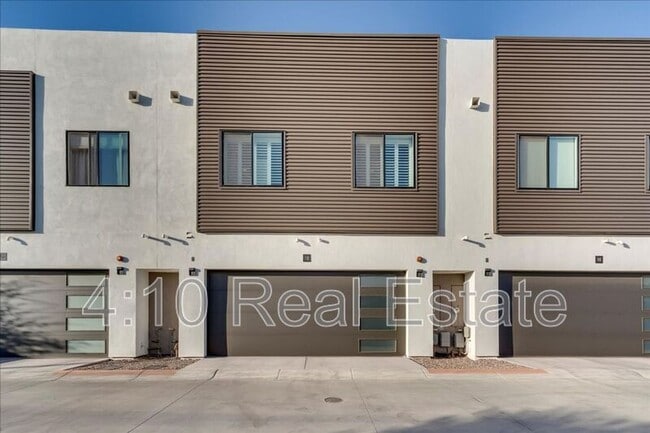 Building Photo - 1111 E Missouri Ave