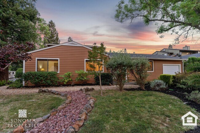 Primary Photo - Beautifully Maintained Duplex in Glen Ellen