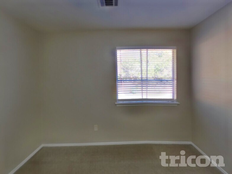 Building Photo - 1411 Catalina Dr