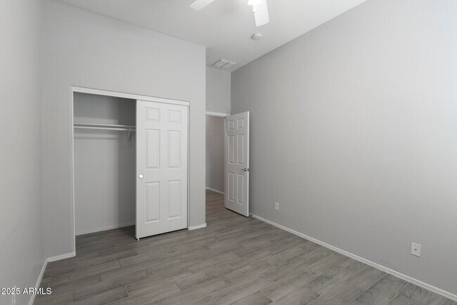 Building Photo - 33309 N 24th Dr