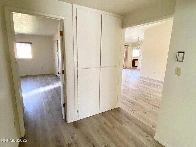 Building Photo - 2890 Waterfield Dr