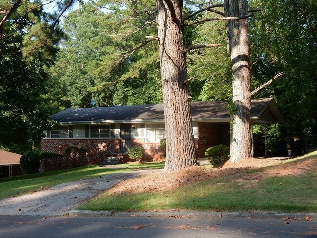 Primary Photo - Cozy 2 Bedroom 2 Bathroom Home minutes fro...