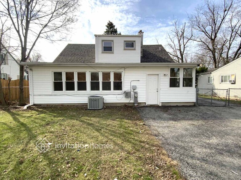 Building Photo - 642 E Le Moyne Ave