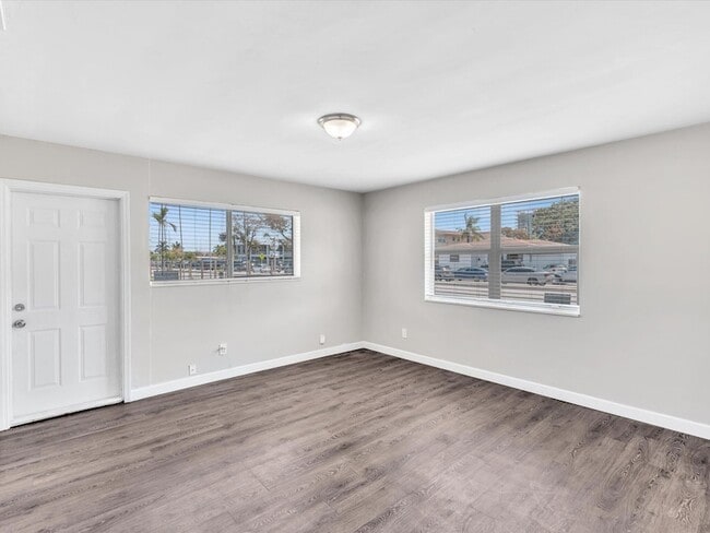 Building Photo - 54 SW 16th St