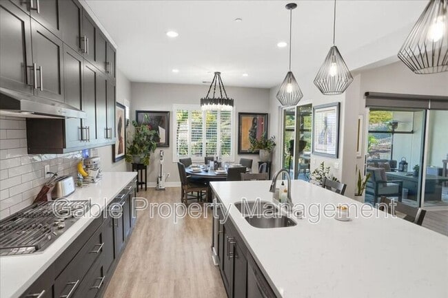 Building Photo - 25102 Aspen Falls Dr