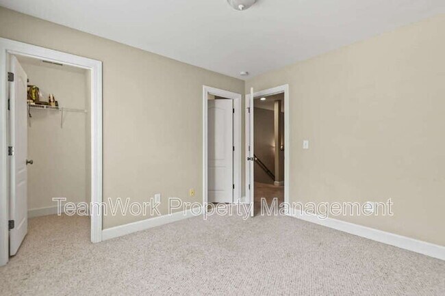 Building Photo - 2936 Sugarberry Ln