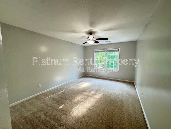 Building Photo - 1702 Stonegate Way SW