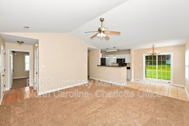 Building Photo - 1459 Ontario Dr
