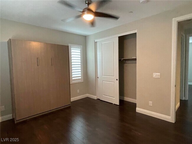 Building Photo - 3183 Palazzo Reale Ave
