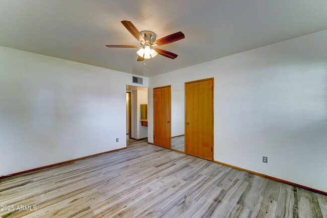 Building Photo - 4201 E Avalon Dr