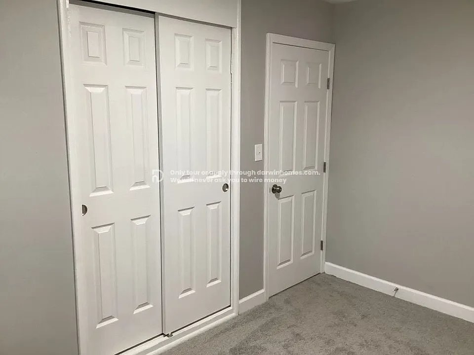 Building Photo - 4806 E 45th St